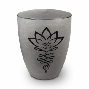 Gravur-urne-lotusbluete-silber-mit-dekorring-silber-3mm